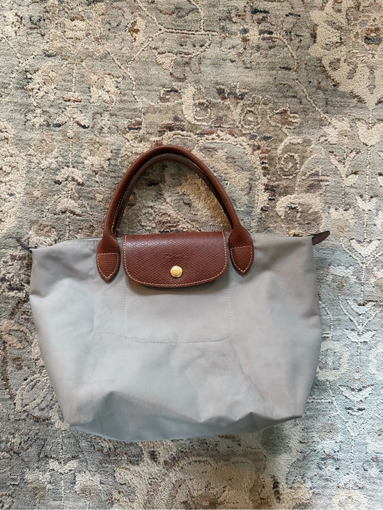 Longchamp Handbags - Longchamp Light Gray Purse